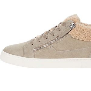 Excellent condition Steve Madden size 6.5 shoes